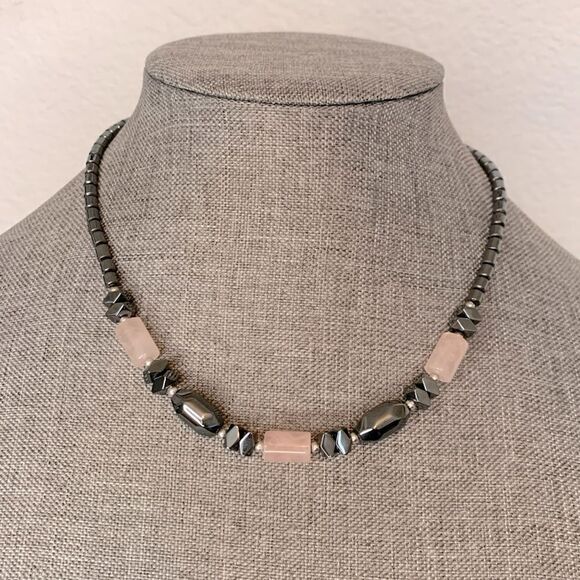 Natural Roze Quartz and Hematite Beaded Necklace - Picture 1 of 4